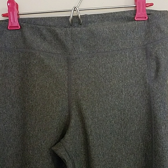 Under Armour Grey Leggings Size S - Picture 7 of 7